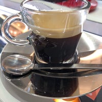 Foto scattata a Nespresso da Sergey 〽️⭕️💲©⭕️〰 il 10/15/2019