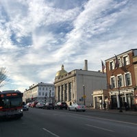 Photo taken at Circulator Georgetown To Union Station by Sergey 〽️⭕️💲©⭕️〰 on 1/31/2017