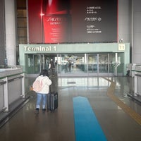 Photo taken at JR Kansai-Airport Station by Roxanne C. on 2/8/2024