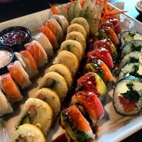 8/3/2013 tarihinde Chris L.ziyaretçi tarafından Sushi Bites'de çekilen fotoğraf
