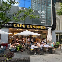 Photo taken at Cafe Landwer by Abdulaziz.3.n on 8/3/2022