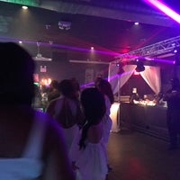 Das Foto wurde bei Milk River Restaurant von Trendy D. am 7/16/2017 aufgenommen