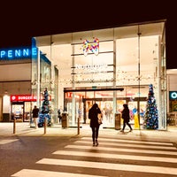 12/13/2019 tarihinde Iarla B.ziyaretçi tarafından Nutgrove Shopping Centre'de çekilen fotoğraf