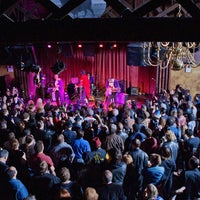 Foto tirada no(a) The Bell House por The Bell House em 3/26/2015