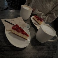 Photo taken at Starbucks by Salva A. on 11/16/2023