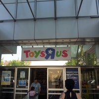 Photo taken at Toys&amp;quot;R&amp;quot;Us by Sebastian K. on 8/3/2013