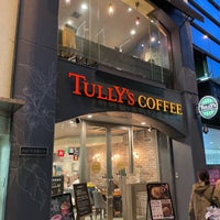 Photo taken at Tully&amp;#39;s Coffee by リューツー・クドイ on 11/25/2021