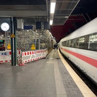 Photo taken at Berlin Ostbahnhof by Henri K. on 10/27/2023