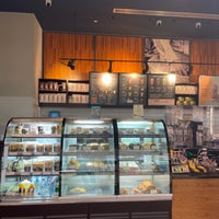 Foto scattata a Starbucks da AlTamimi il 7/11/2021