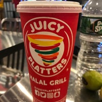 รูปภาพถ่ายที่ Juicy Platters โดย Emre Sirri B. เมื่อ 7/16/2019