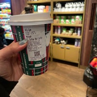 Photo taken at Starbucks by Niina♋️ on 12/31/2023