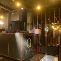 Das Foto wurde bei Qplus Cafe &amp;amp; Restaurant von Faruk T. am 4/1/2023 aufgenommen