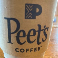 Снимок сделан в Peet&amp;#39;s Coffee &amp;amp; Tea пользователем Bennett W W. 1/17/2022