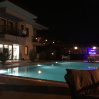รูปภาพถ่ายที่ Göcek Arion Hotel โดย 💥 Alpay 💥 เมื่อ 7/23/2018
