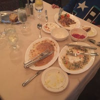 Das Foto wurde bei The Portofino Restaurant von Sally Ann am 5/10/2017 aufgenommen