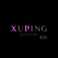 รูปภาพถ่ายที่ Xuping Jewelry โดย Elena D. เมื่อ 12/1/2019