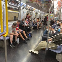 Photo taken at MTA Subway - Roosevelt Island (F) by Rolando T. on 8/3/2022