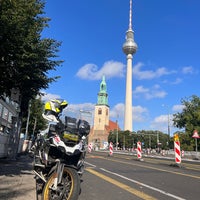 Photo taken at Berlin Kiosk &amp;amp; Sightseeing by Ertan ⚡. on 8/29/2022