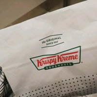 Photo taken at Krispy Kreme Doughnuts by Oishi on 6/1/2023