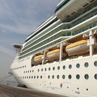 Dubai Cruise Terminal مبنى دبي السياحي Pier In Dubai