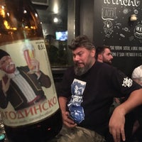 Photo taken at Hop In Craft Beer Bar by Igor H. C. on 9/4/2019