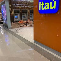 Photo taken at Itaú by Guilherme T. on 5/20/2019