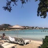 Photo taken at Riva Del Mare Beach &amp; Lounge by Pınar Ögetman on 7/5/2018
