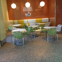 Photo taken at Pinkberry by Jorge O. on 6/22/2013
