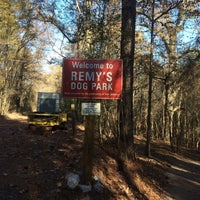 Photo taken at Remy&amp;#39;s Dog Park by reigny on 11/27/2015