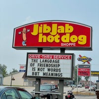 Photo taken at Jib Jab Hot Dog Shoppe by Karen L. on 7/21/2021