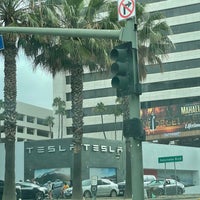 Photo taken at Tesla Los Angeles by Karen L. on 6/5/2021