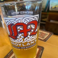 Photo taken at Moylan&amp;#39;s Brewery &amp;amp; Restaurant by Carl U. on 9/22/2022