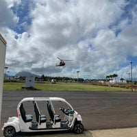 Foto tirada no(a) Island Helicopters Kauai por 🌺  ش em 12/27/2021