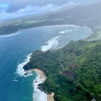 Foto tirada no(a) Island Helicopters Kauai por 🌺  ش em 12/27/2021