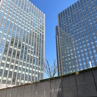 Photo taken at Tokyo Sumitomo Twin Building East by ケンタ on 3/14/2023