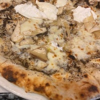 Photo taken at Franco Manca by Ahmad on 6/6/2023