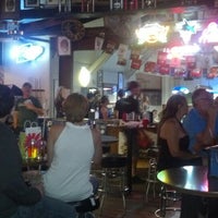 8/1/2013에 Nathan님이 Oasis Bar &amp; Grill에서 찍은 사진