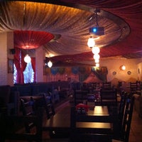 5/3/2013 tarihinde Marat A.ziyaretçi tarafından Ресторан Чайхана «Shirin»'de çekilen fotoğraf