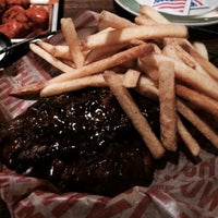 Photo taken at Applebee&amp;#39;s Grill + Bar by Gin L. on 4/26/2015