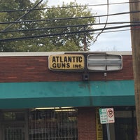 รูปภาพถ่ายที่ Atlantic Guns โดย Lee เมื่อ 10/26/2019