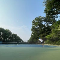 Photo taken at Riverside Park 119th Street Tennis Courts by Hasan on 7/12/2023