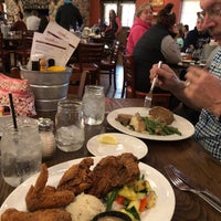Photo taken at Farmhouse Restaurant by Laura A. on 10/12/2019