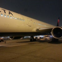Photo taken at Delta Airlines - flight 0120 - SP/NY by Ivan B. on 6/13/2013