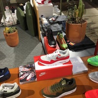 Photo taken at Sneakersnstuff London by Mitchell F. on 8/10/2016