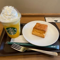 Photo taken at Starbucks by いちご 1. on 8/6/2021