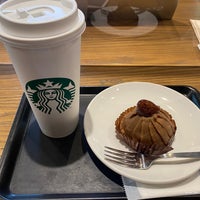 Photo taken at Starbucks by いちご 1. on 9/25/2021