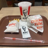 Photo taken at KFC by いちご 1. on 11/20/2021