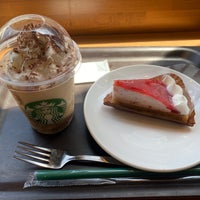 Photo taken at Starbucks by いちご 1. on 4/15/2021