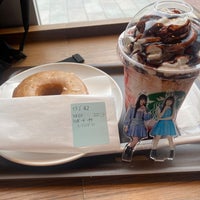 Photo taken at Starbucks by いちご 1. on 5/15/2022
