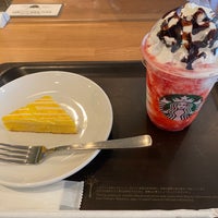 Photo taken at Starbucks by いちご 1. on 6/11/2021